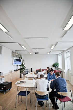 earmark, akustikforbedring, dicentia, akustikloft, kantine, støjdæmpning, taleforståelighed